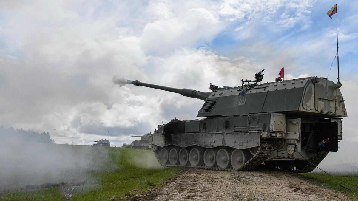    САУ Panzerhaubitze 2000 Вооруженных сил Литвы© Фото : U.S. Army / Spc. Denice Lopez