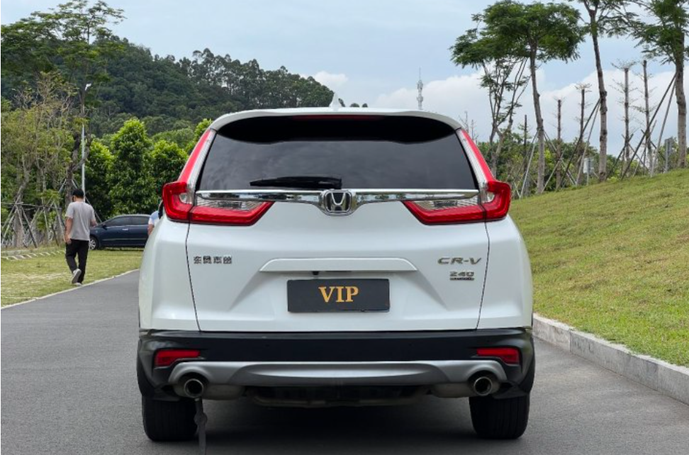 Honda c-rv 240 turbo расположение шильдиков. Dongfeng honda crv. Honda cr v из китая. Honda cr v из китая. Honda cr v из китая.