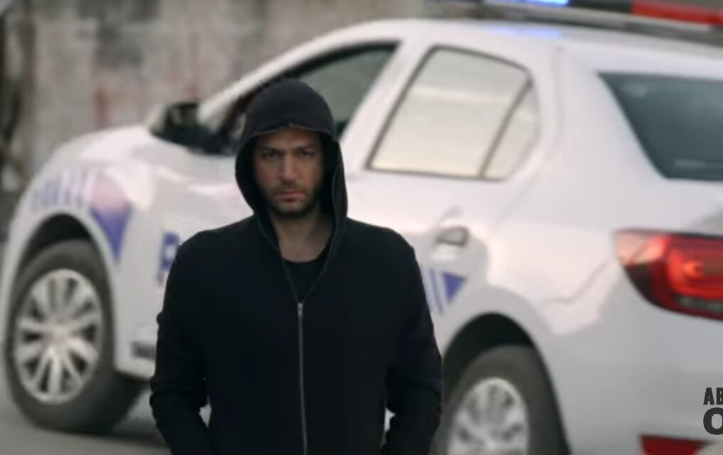 Кадр из сериала "Рамо"
