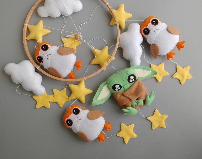 Подвес для колыбели. Помимо Малыша здесь есть Порги из последней трилогии. Автор: CrazyFeltCo 