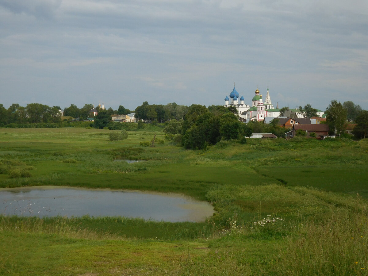 Вид на Суздаль