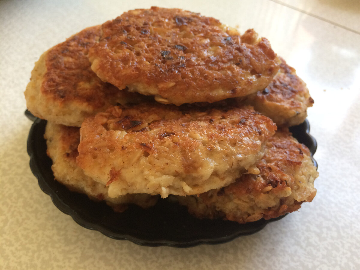 У меня получилось 8 котлет .