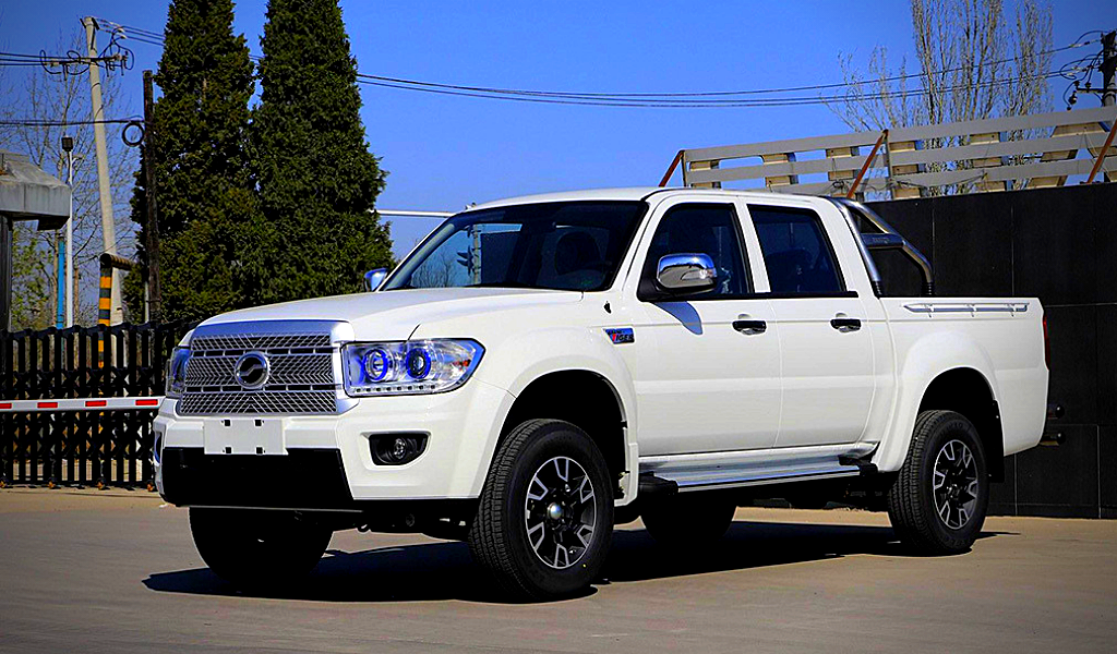 Уже в базовой комплектации ZX Terralord получает 17-дюймовые "катки" 