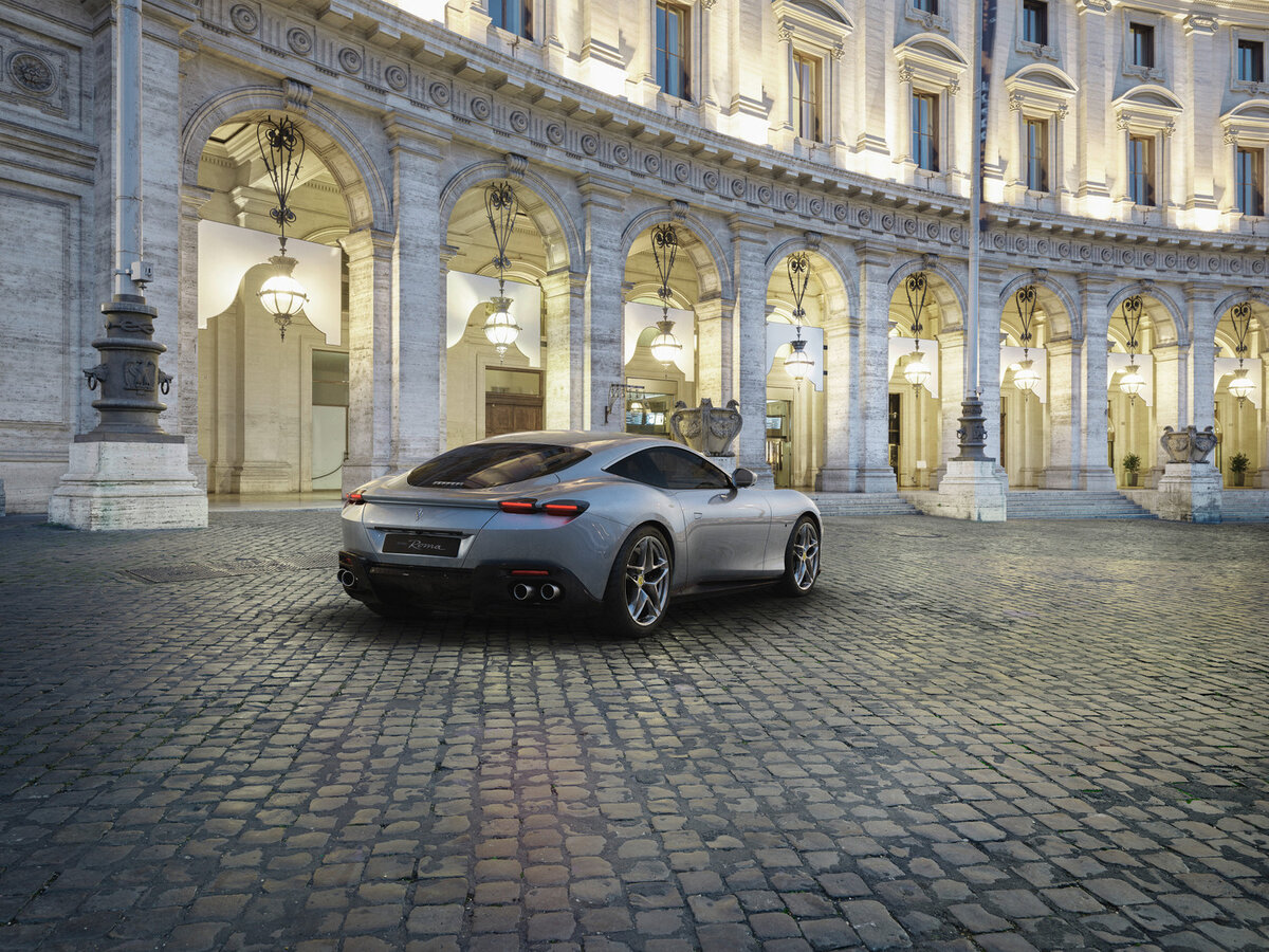   Ferrari Roma