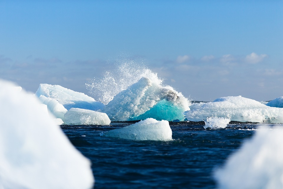 https://pixabay.com/photos/arctic-ice-floating-iceberg-water-1031106/