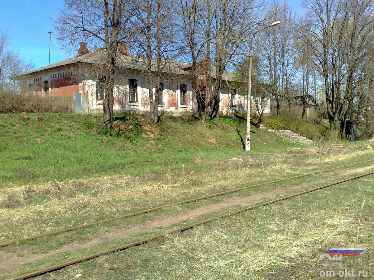 Вокзал станции Высоковская, май 2009