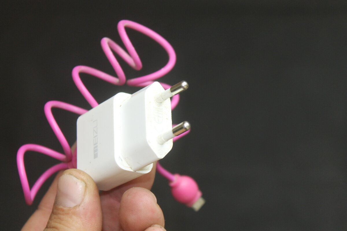 нужно ли выключать алису из розетки. нужно ли выключать алису из розетки. сценарии для алисы. умные устройства яндекс. нужно ли выключать алису из розетки.