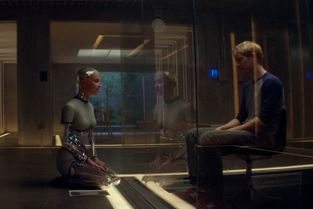 Про искусственный. Ex Machina 2014. Фильм ex Machina 2015. Алисия Викандер робот. Робот ex Machina Robot.