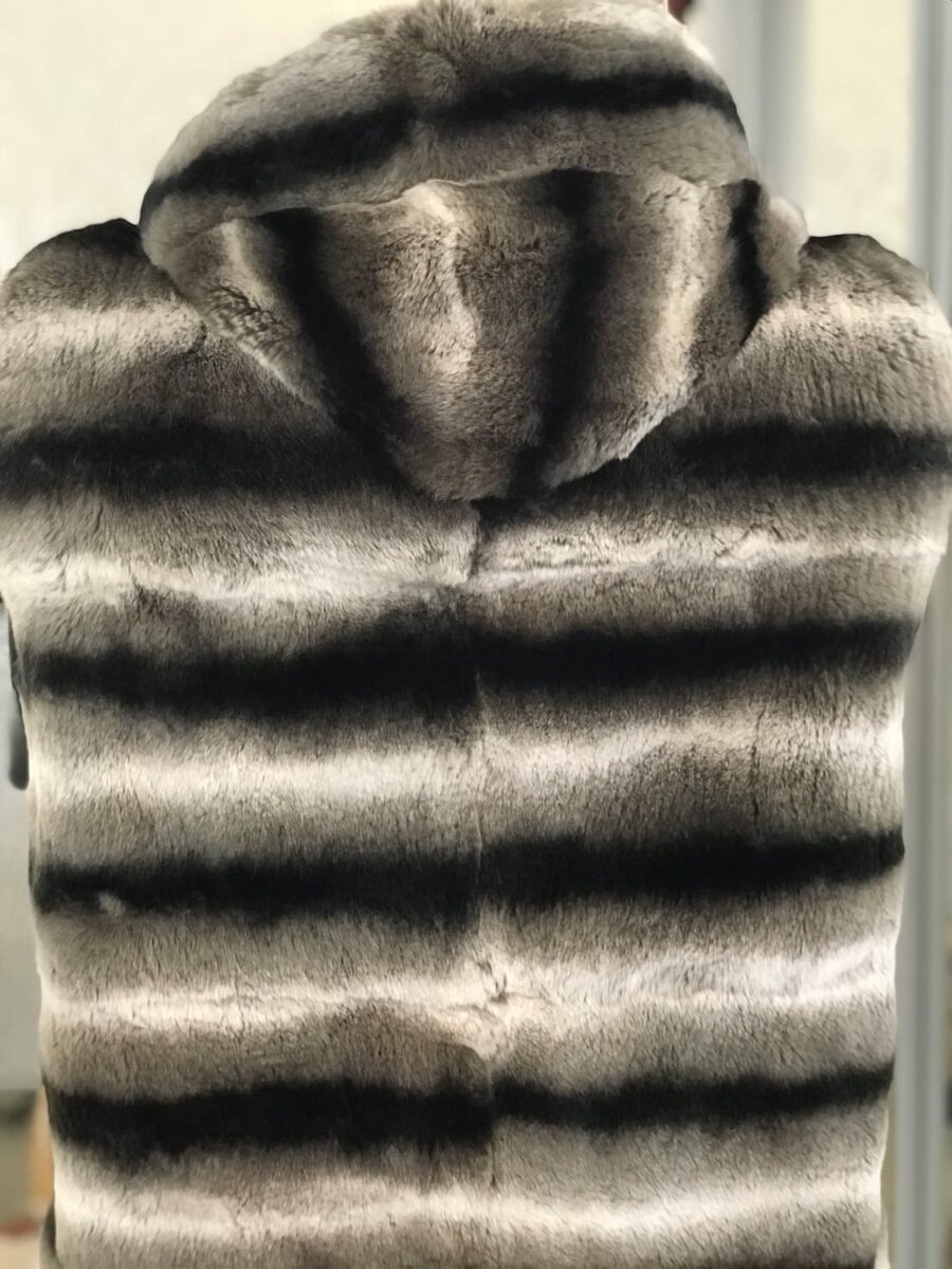 Переделка  жилета в куртку. Ателье Ирины Берзиной.(смотри галерею)