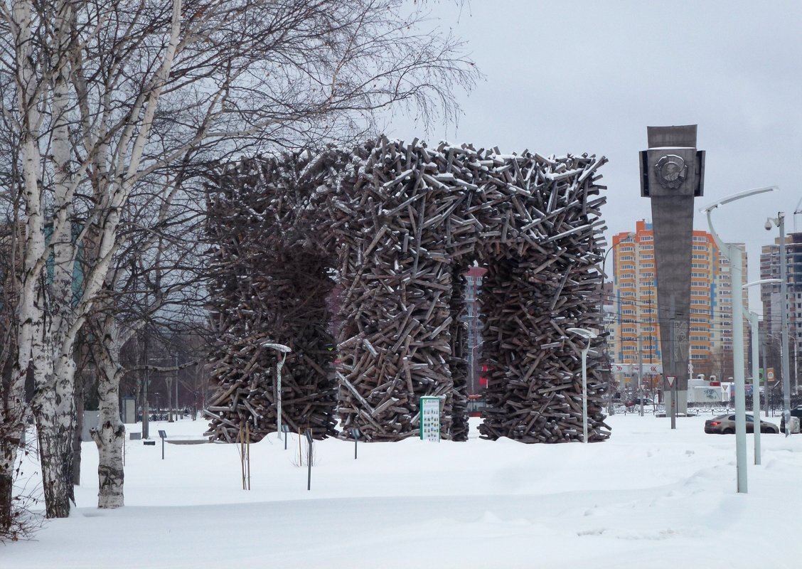 Пермские ворота, она же Пермская П