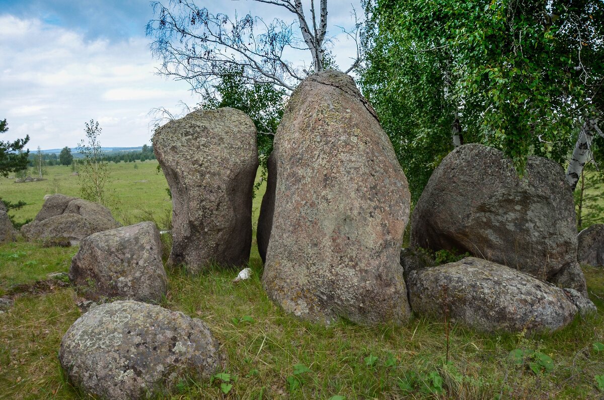 Городище камень