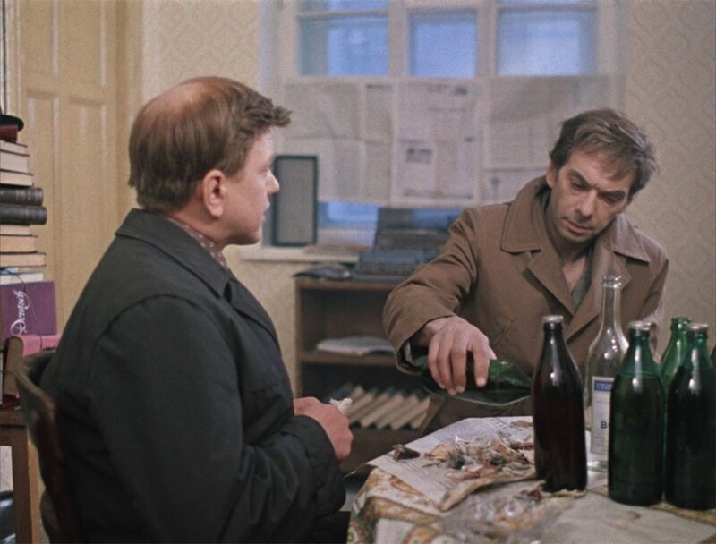 Кадр из фильма "Москва слезам не верит".