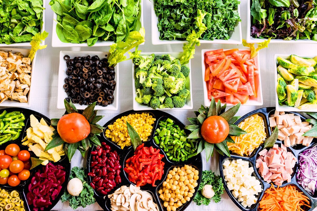 Праздничное ассорти - фото из свободного доступа