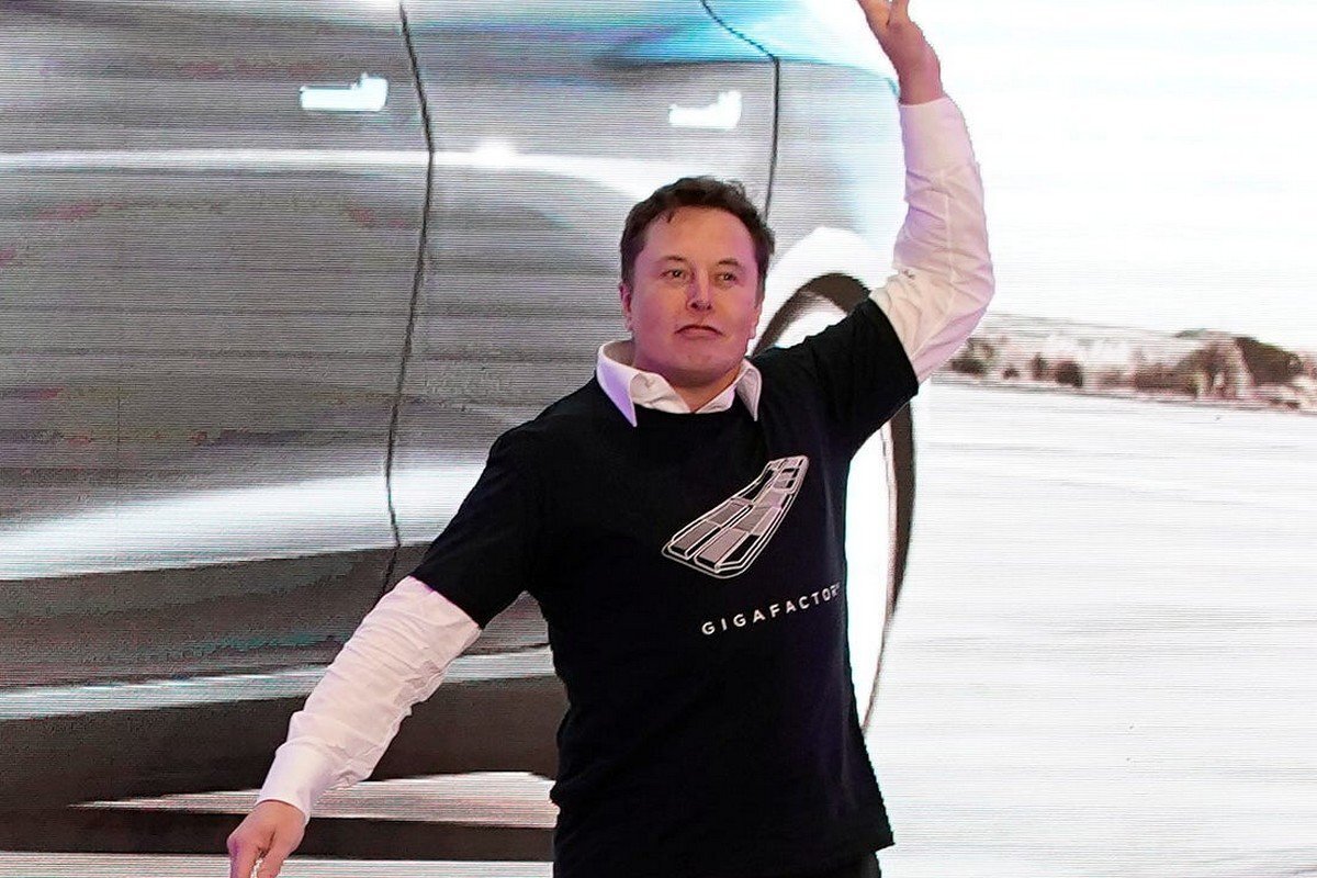Комбо дня илон маск августа. Илон Маск. Маск Илон Маск. Элон Маск Тесла. Elon Musk Tesla.