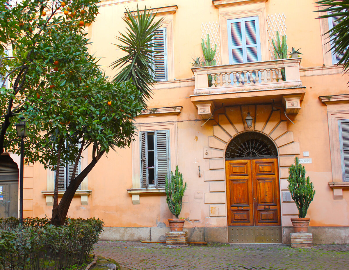 Милый дом в районе Трастевере. Рим. Фото автора - просто для красоты