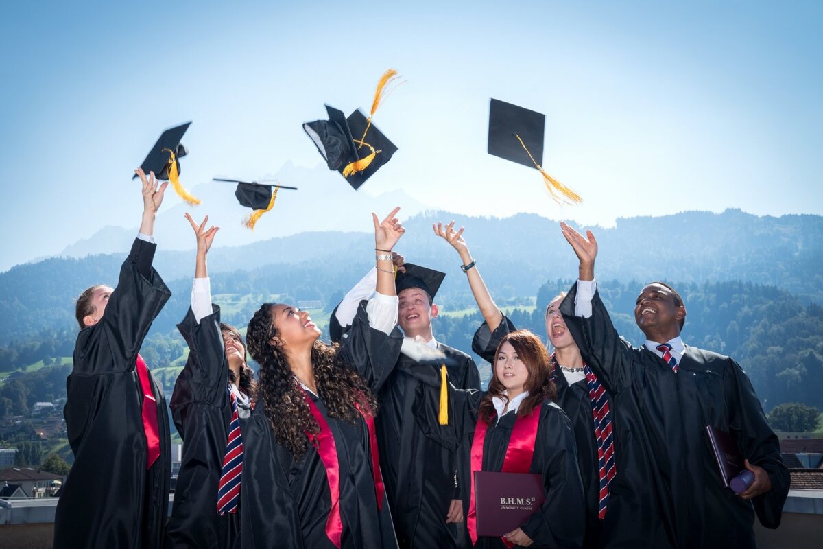 Образовательная лицензия https://www.ulc.ru/obrazovatelnaja-licenzija/