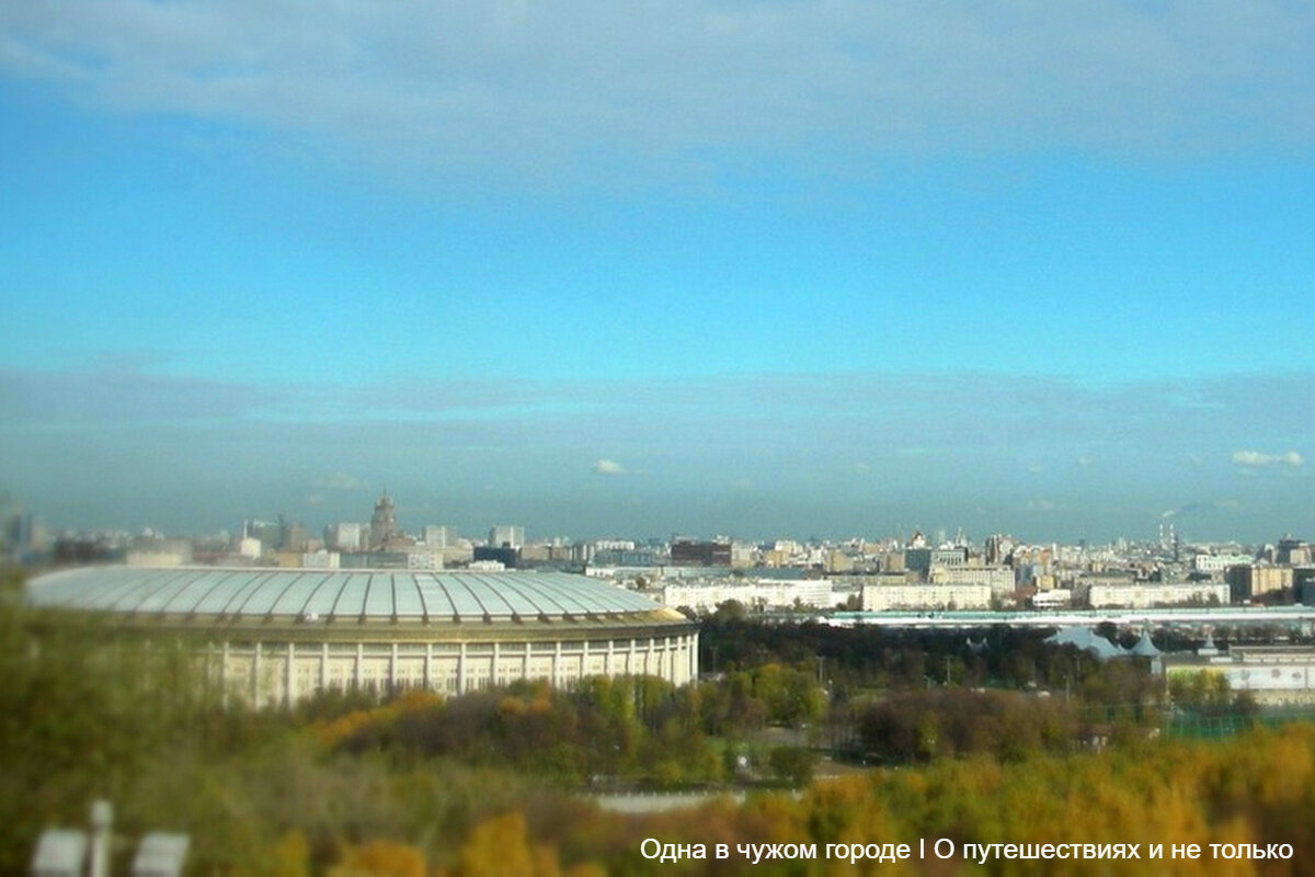 Считается, что открывающиеся отсюда виды помогают забыть обрушившиеся на человека горести, а энергетика мест наполняет силой для новых свершений.