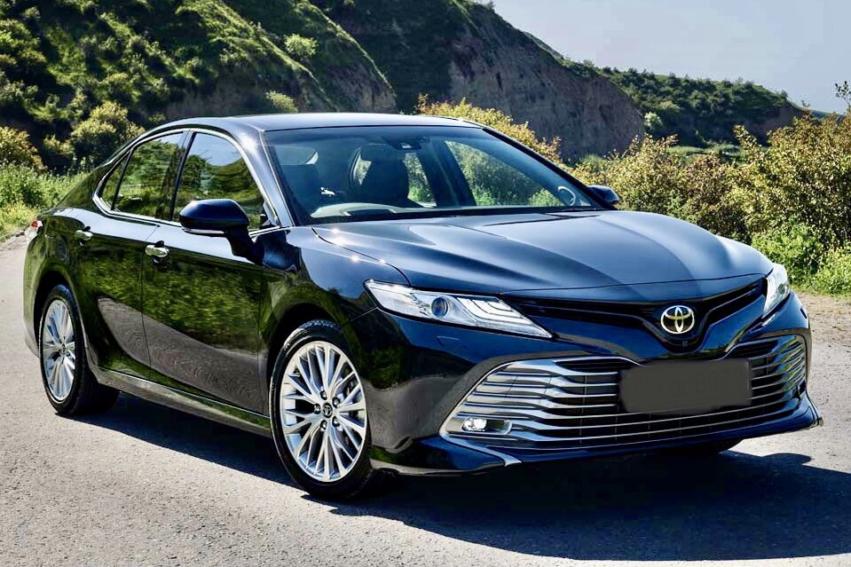 Toyota Camry 2019