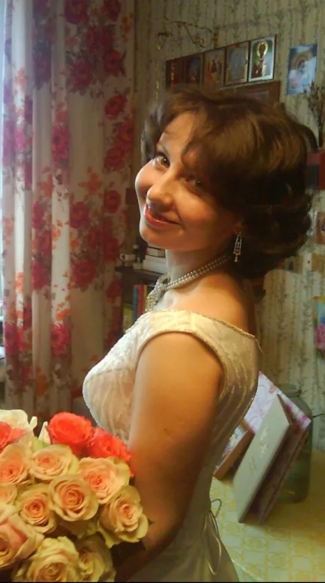 Я в ожидании первенца. Подумать только какую красоту и здоровье можно было бы сохранить, если бы не стирать часами пелёнки на руках со всеми детьми до появления двойняшек 