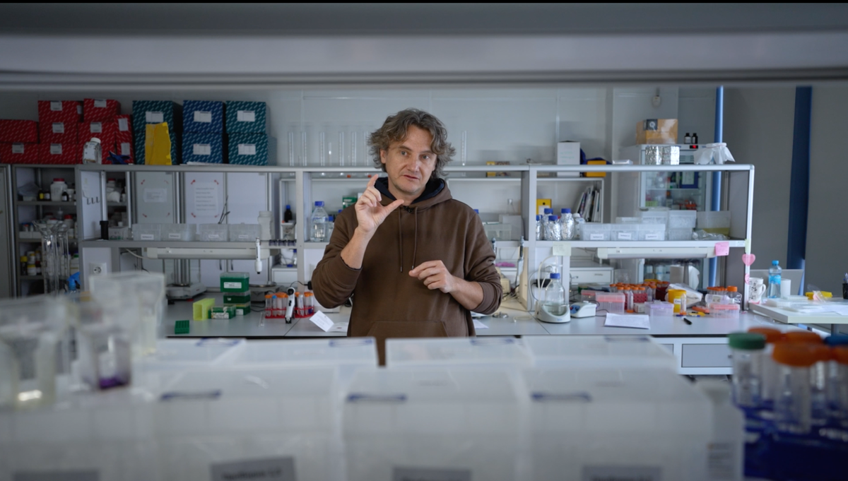 Павел Волчков. Заведующий лабораторией геномной инженерии МФТИ