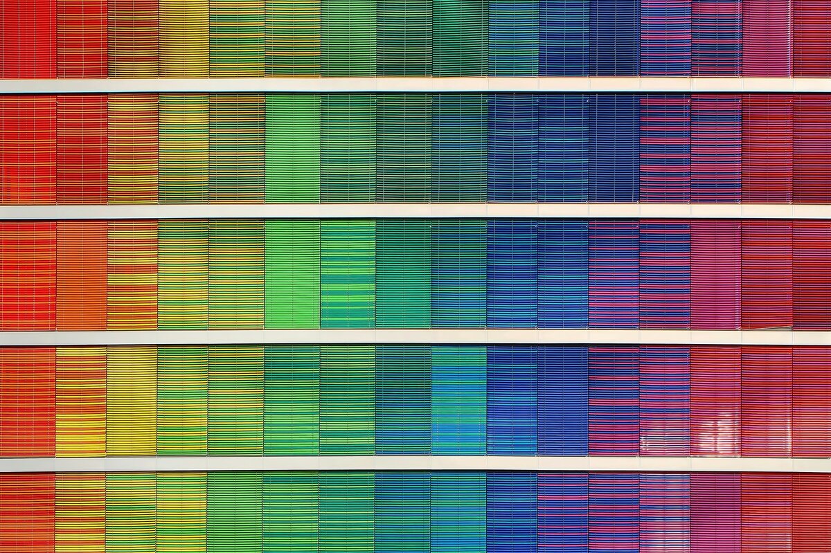     Как видят мир дальтоники, и почему они по-разному воспринимают цвета