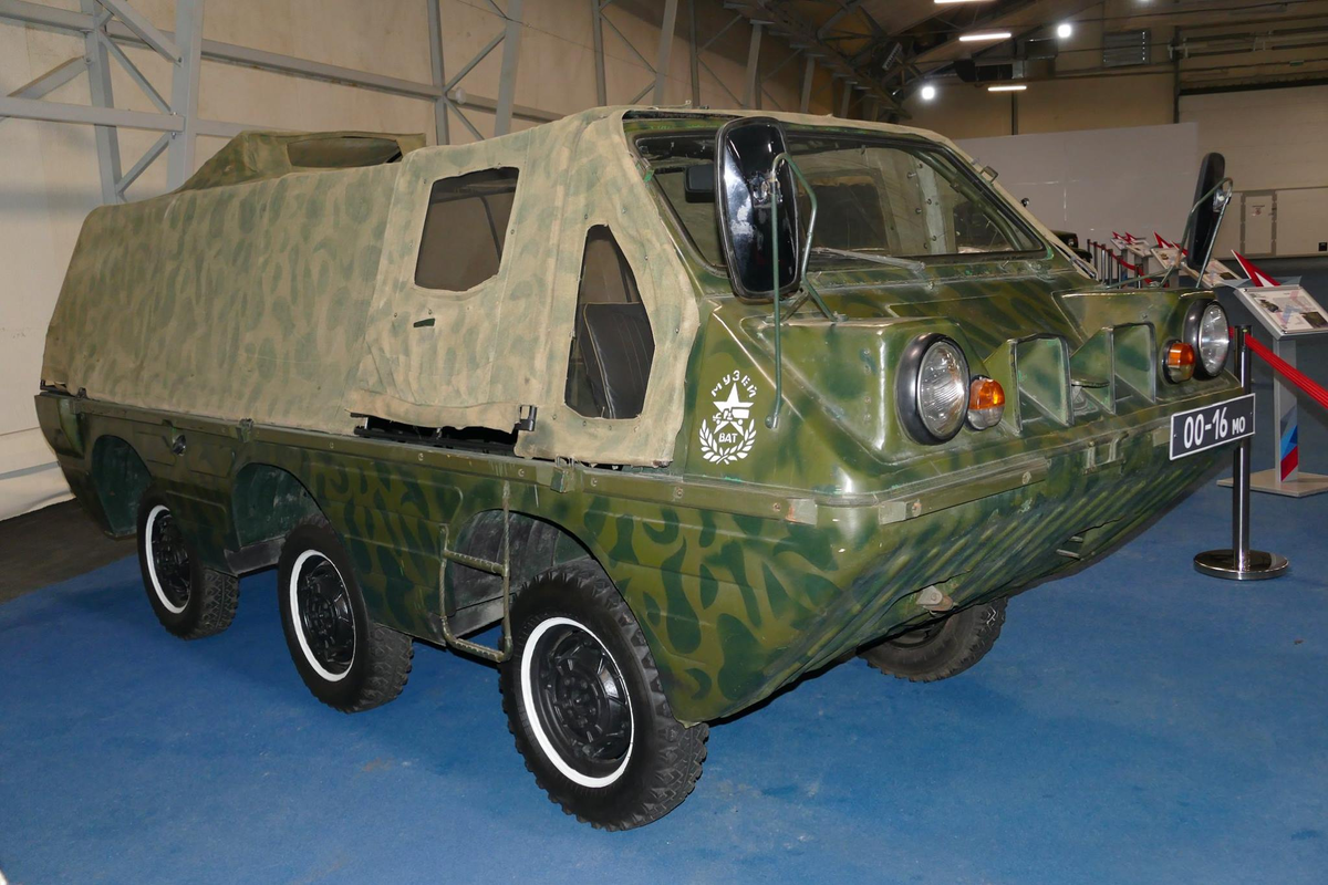 плавающий запорожец