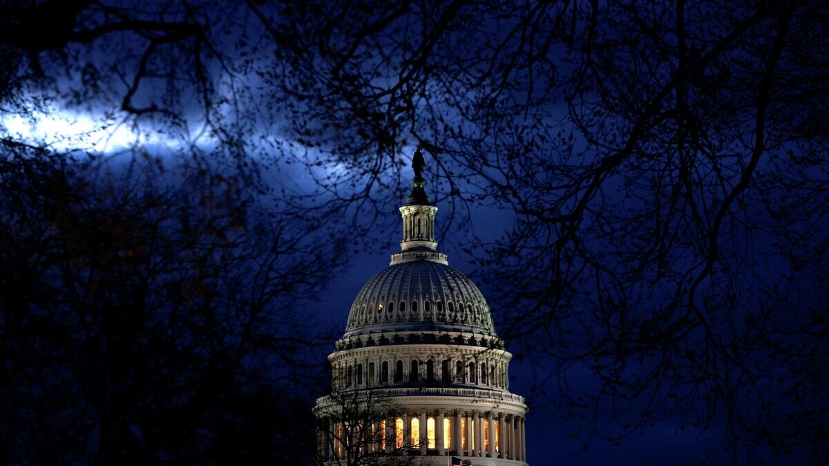 Здание Капитолия США в Вашингтоне© AFP 2022 / Stefani Reynolds