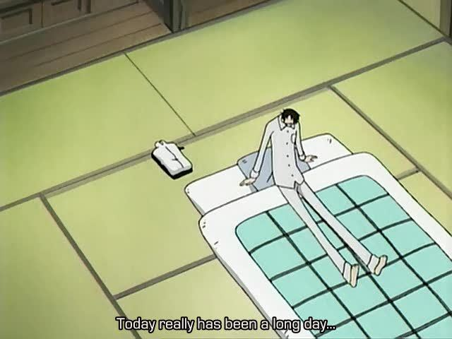 Сегодня действительно был долгий день, поэтому главный герой в два раза меньше футона.