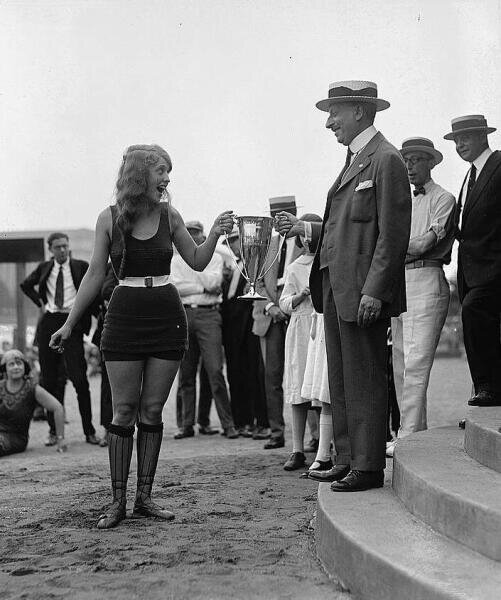    Конкурс красоты в 1922 году Фото: National Photo Company Collection. Library of Congress, общественное достояние