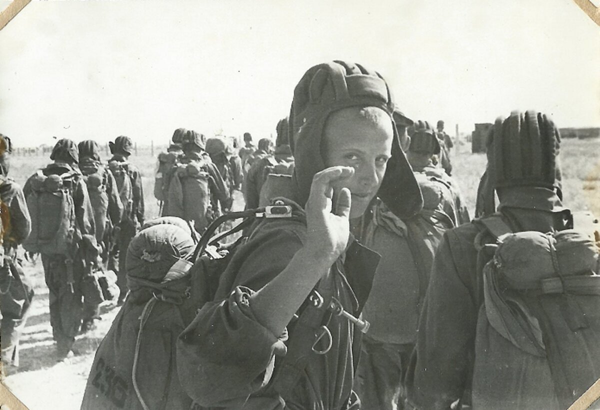 На фото из альбома: Мы идем, чтобы вернуться...