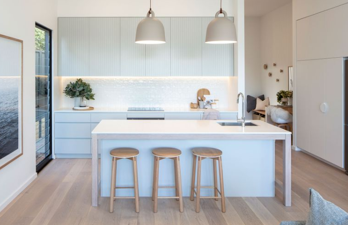 Сохранение вашей кухни, особенно вашей кухонной раковины, в чистоте и порядке важно для счастливого, здорового дома.