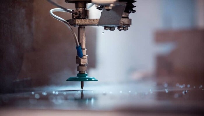 Гидроабразивная резка стекла