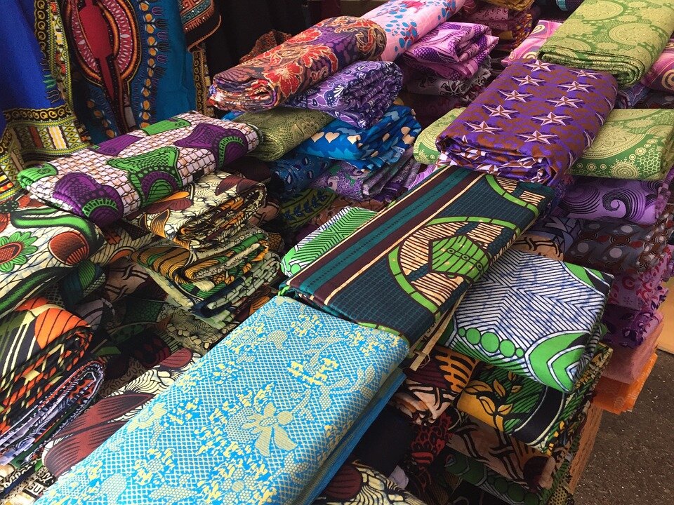 https://pixabay.com/photos/african-print-ankara-ghana-textile-1016295/