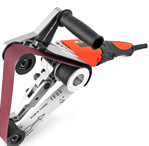 Фото 2. Шлифовальная машина позволяет обрабатывать цилиндрические поверхности.