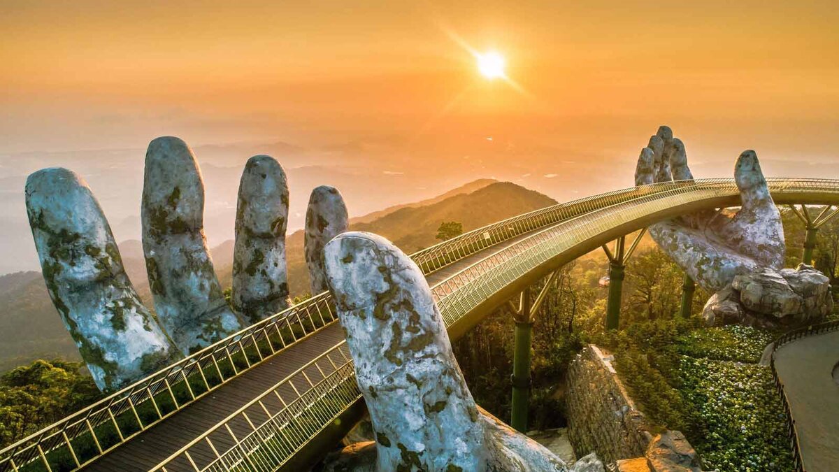 https://indochinatrends.com/blog/wp-content/uploads/2019/11/Golden-Bridge-Bana.jpg
