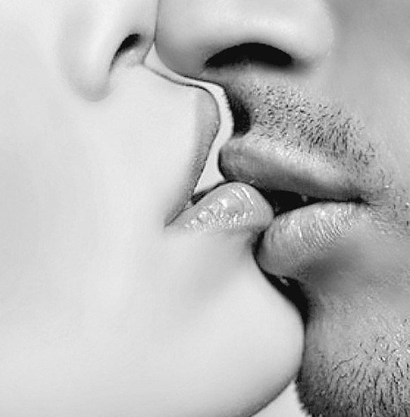 Картинки любовь романтика поцелуи (46 фото)