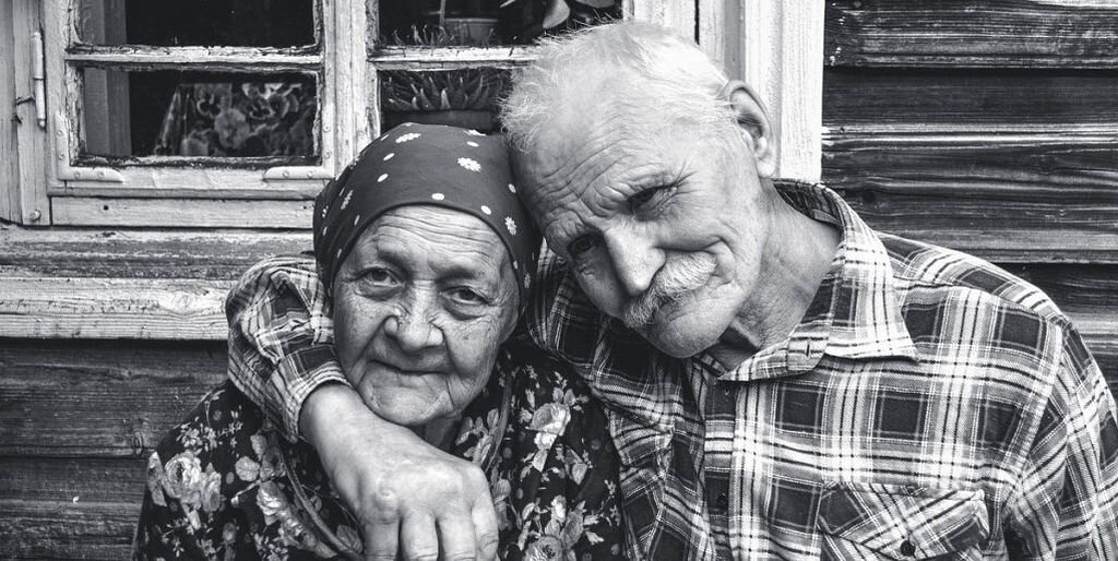 Фотография моей бабушки и дедушки, прожили вместе более 40 лет.