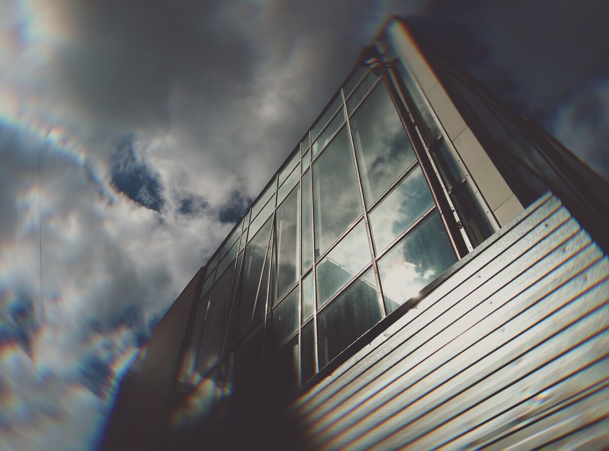 Но это лишь из двлека