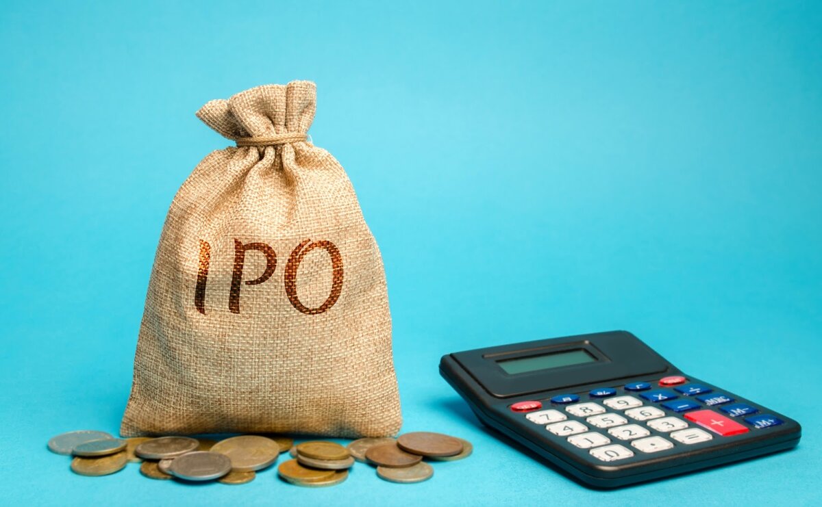 IPO (Initial Public Offering) — первичное размещение акций компании на бирже