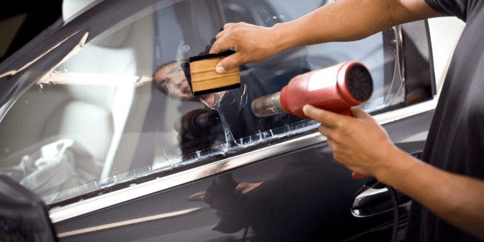 Тонировка стекол автомобиля своими руками (видео)