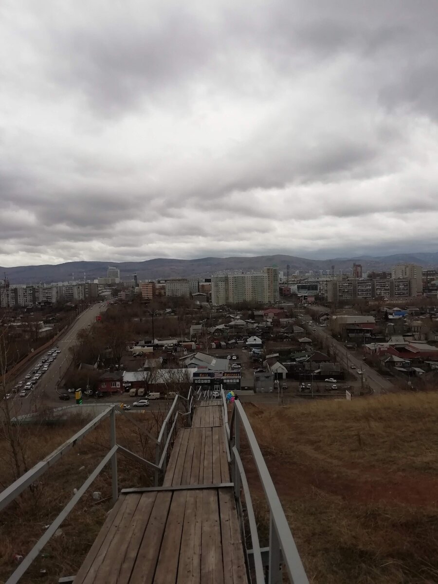 Подъём на Караульную гору