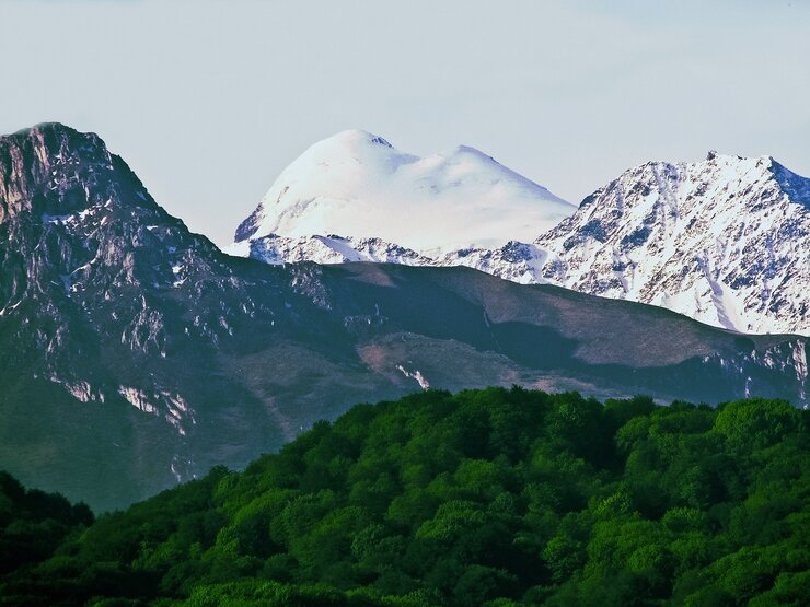 Казбек гора фото вид из владикавказа