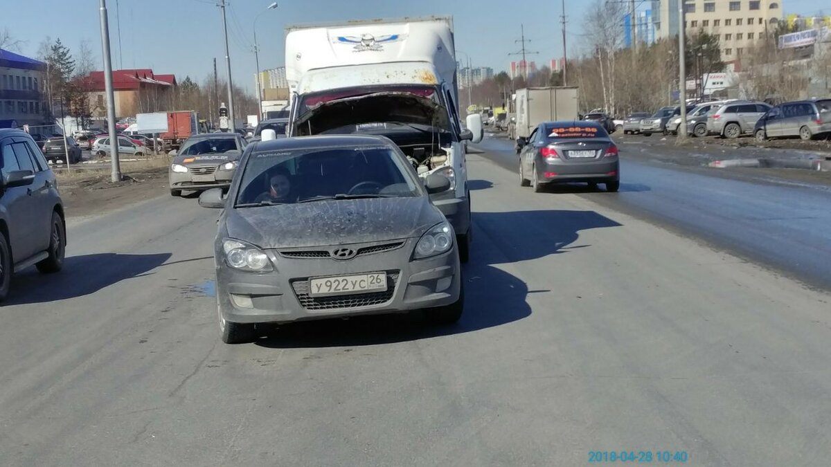 На данном фото машина супруги, за рулем которой был сам.