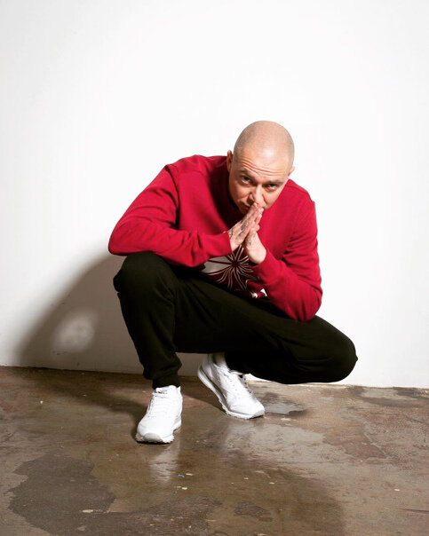 Именно в этот год все петухи России выходят на улицу с криками "Oxxxy,где альбом?!"