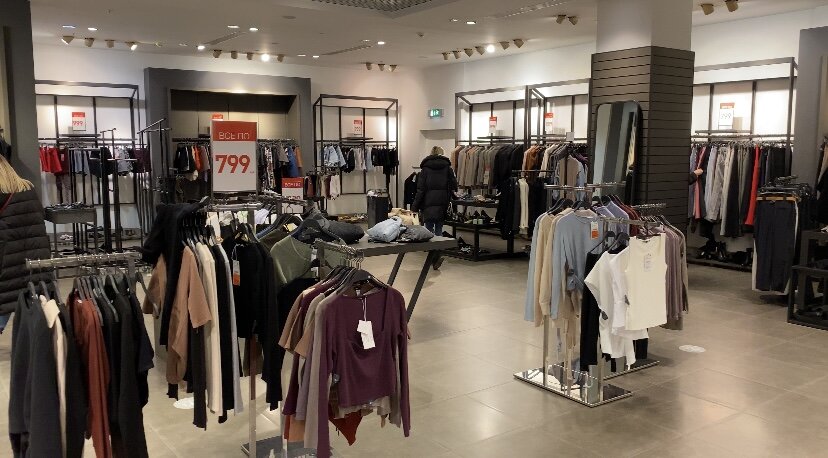 Распродажа в магазине Zara (фото автора)