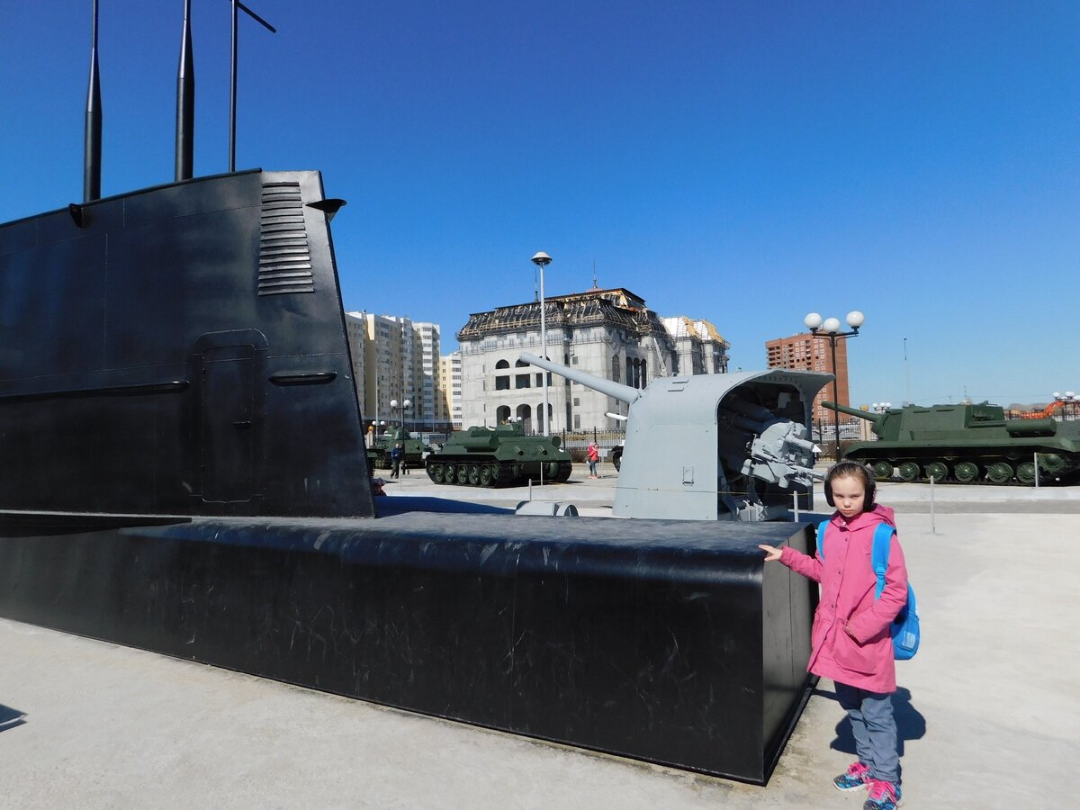 Экспозиция под открытым небом. Фото автора.