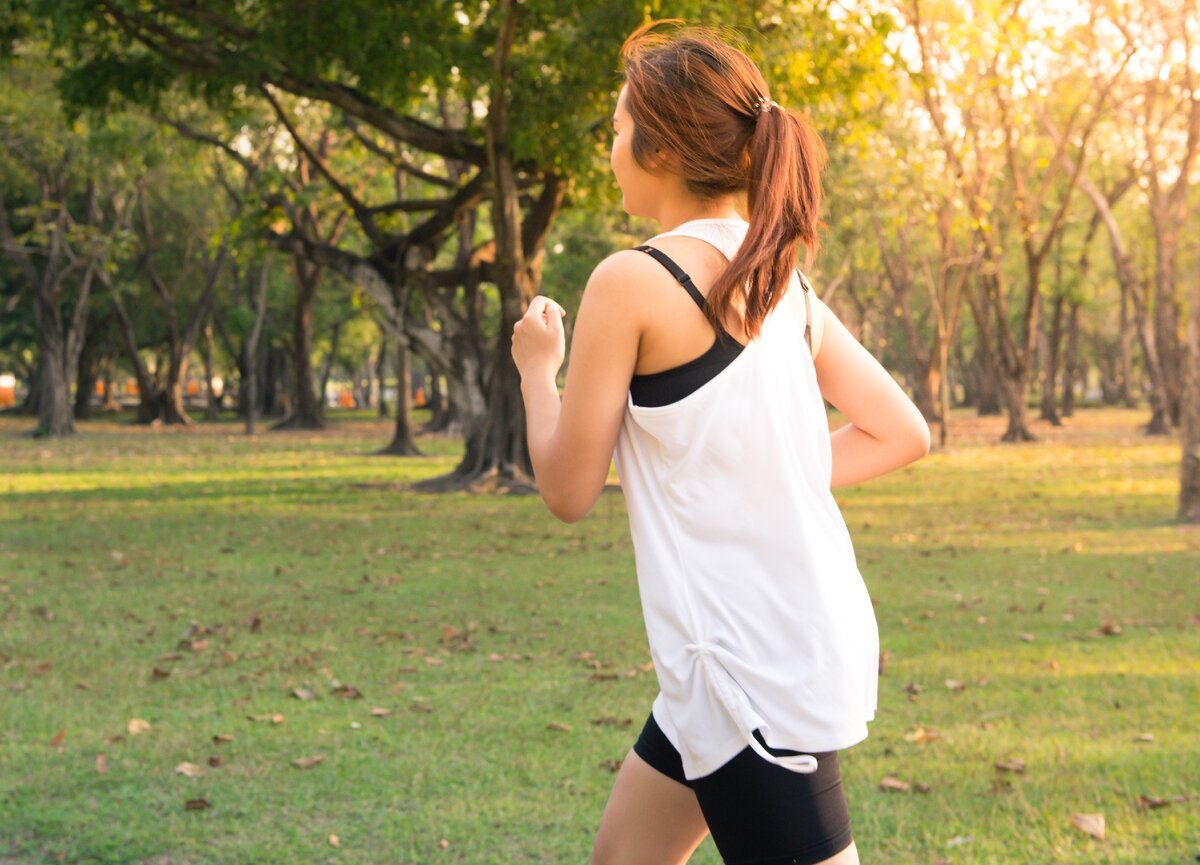 Бегущая девушка