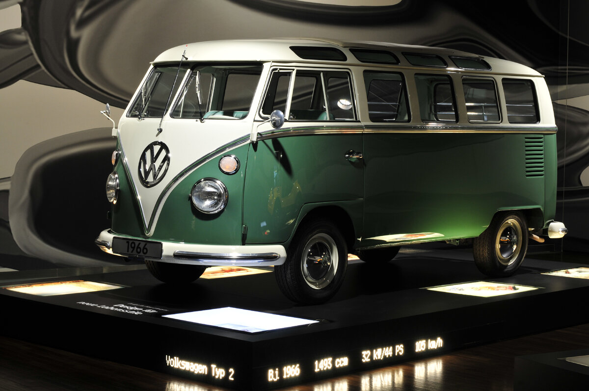 Вторая серия VW Transporter (фото с сервиса common.wikimedia.org)