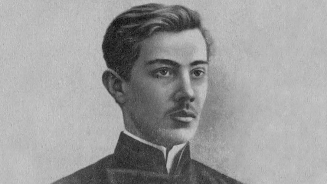 Александр Беляев в юности