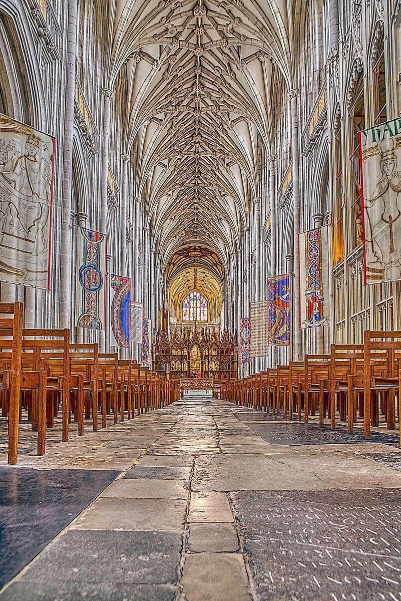 Винчестерский кафедральный собор. Считается самым длинным англиканским собором в мире. Фотография из открытого источника. 